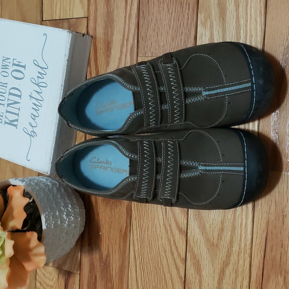 Clarks Brown Nubuck
